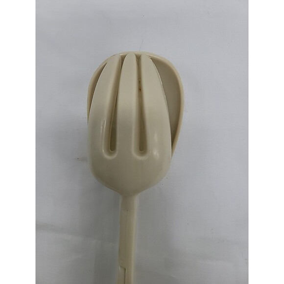 Mid Century Salad Tongs Hard Plastic Beige Color 11”  Hong Kong - Picture 6 of 16